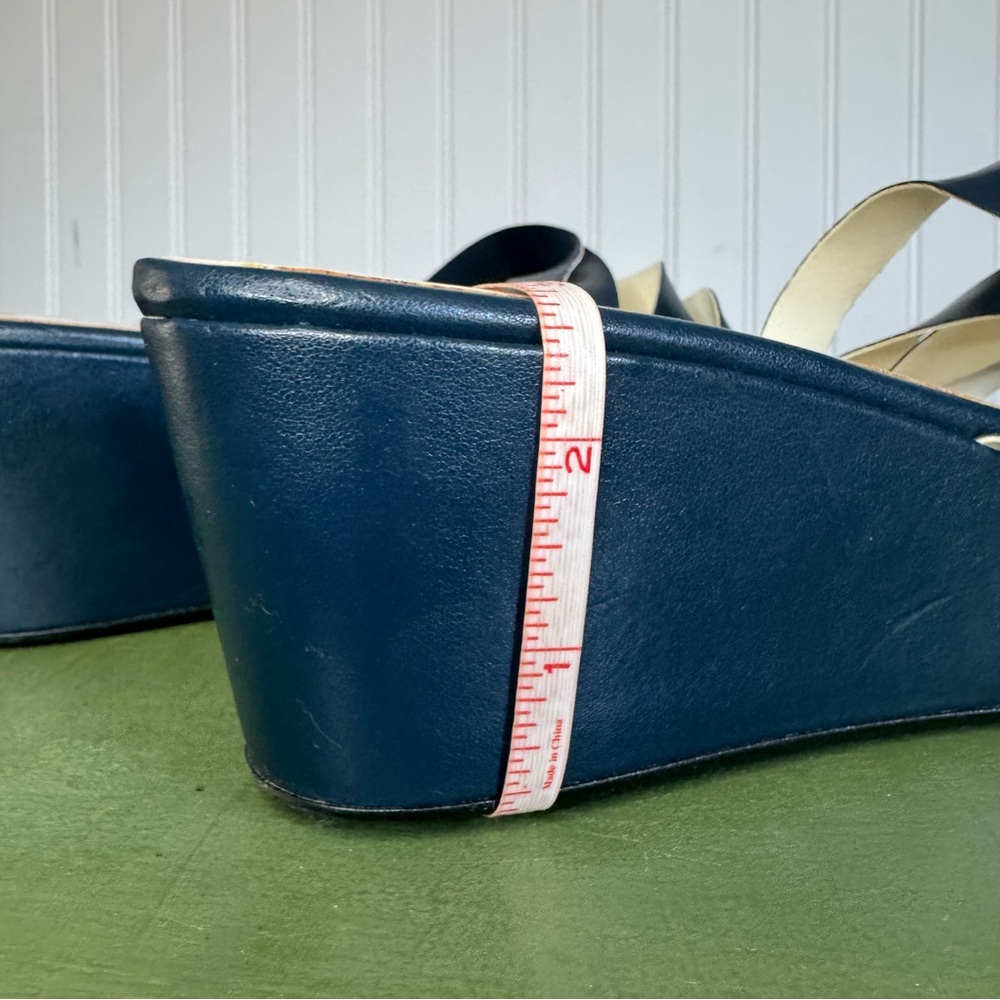 Butter Italy Two-Tone Top Twist Platform Sandals in Navy and Cream *Italy* - Picture 7 of 13